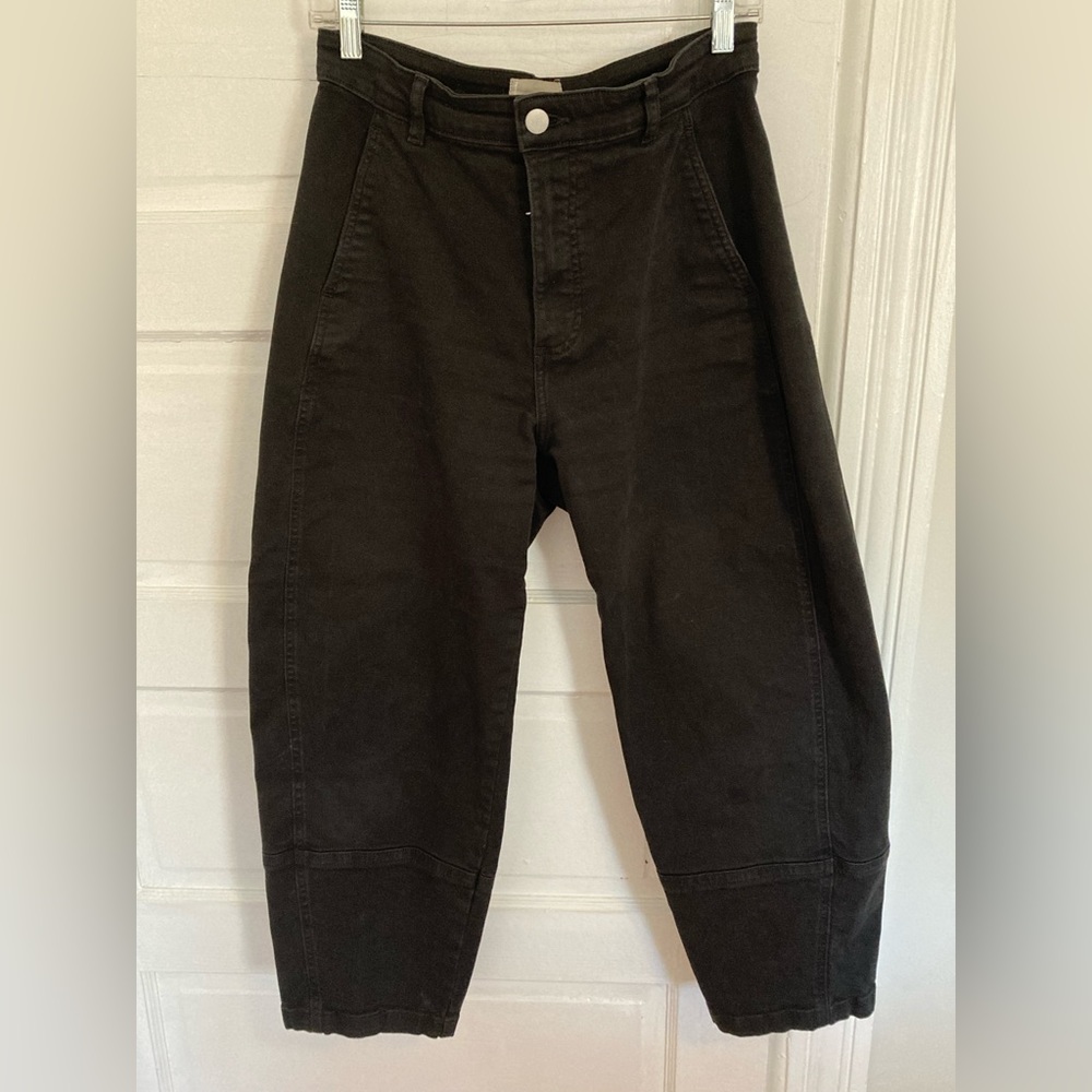 Barrel-leg EverLane black jeans